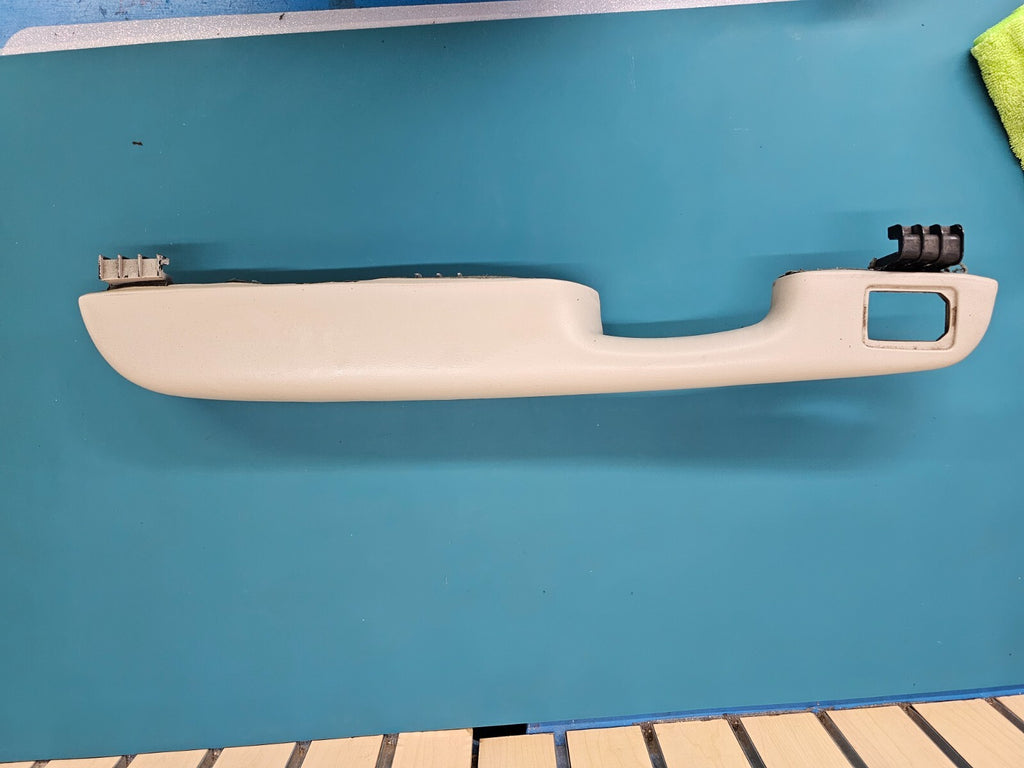 🔥99-06 Silverado SIERRA TAHOE Door Panel ARMREST Rear LEFT Handle LIGHT TAN H3