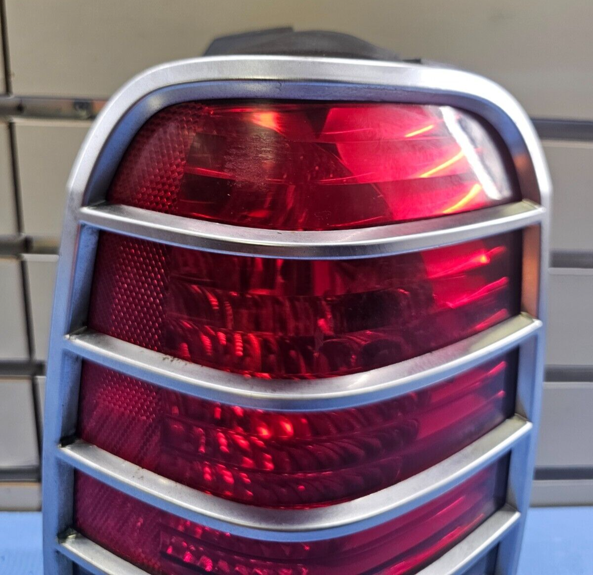 🔥05-07 Mercury Mariner Rear Right Passenger Tail Brake Stop Light Lamp Assembly