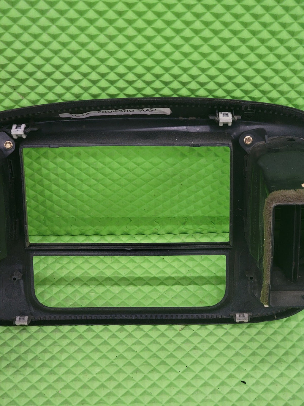 🔥97-03 Ford F150 Center Dash Radio Climate BEZEL Trim Panel Line Light Tan B1