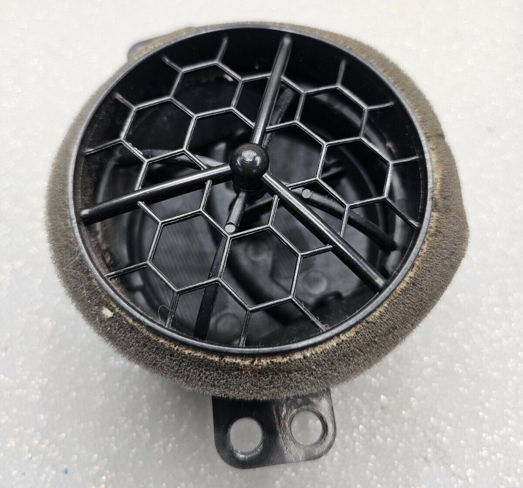 03-08 PONTIAC VIBE DASH FRONT A/C AIR VENT TRIM/PV