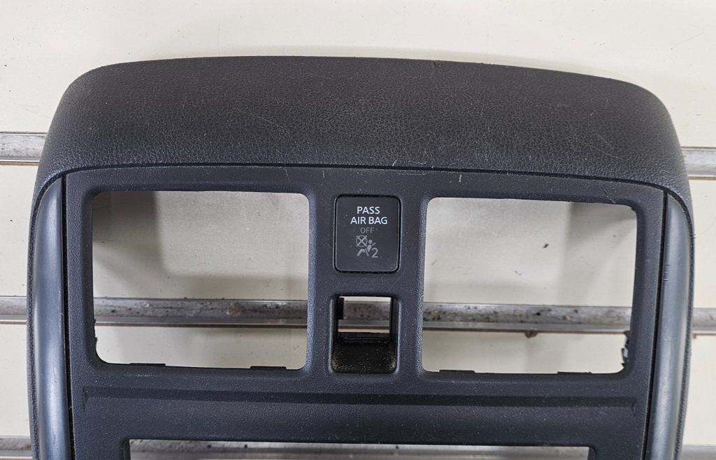 🔥12-15 NISSAN VERSA TRIM COVER BEZEL DASHBOARD CLIMATE RADIO OEM BLACK