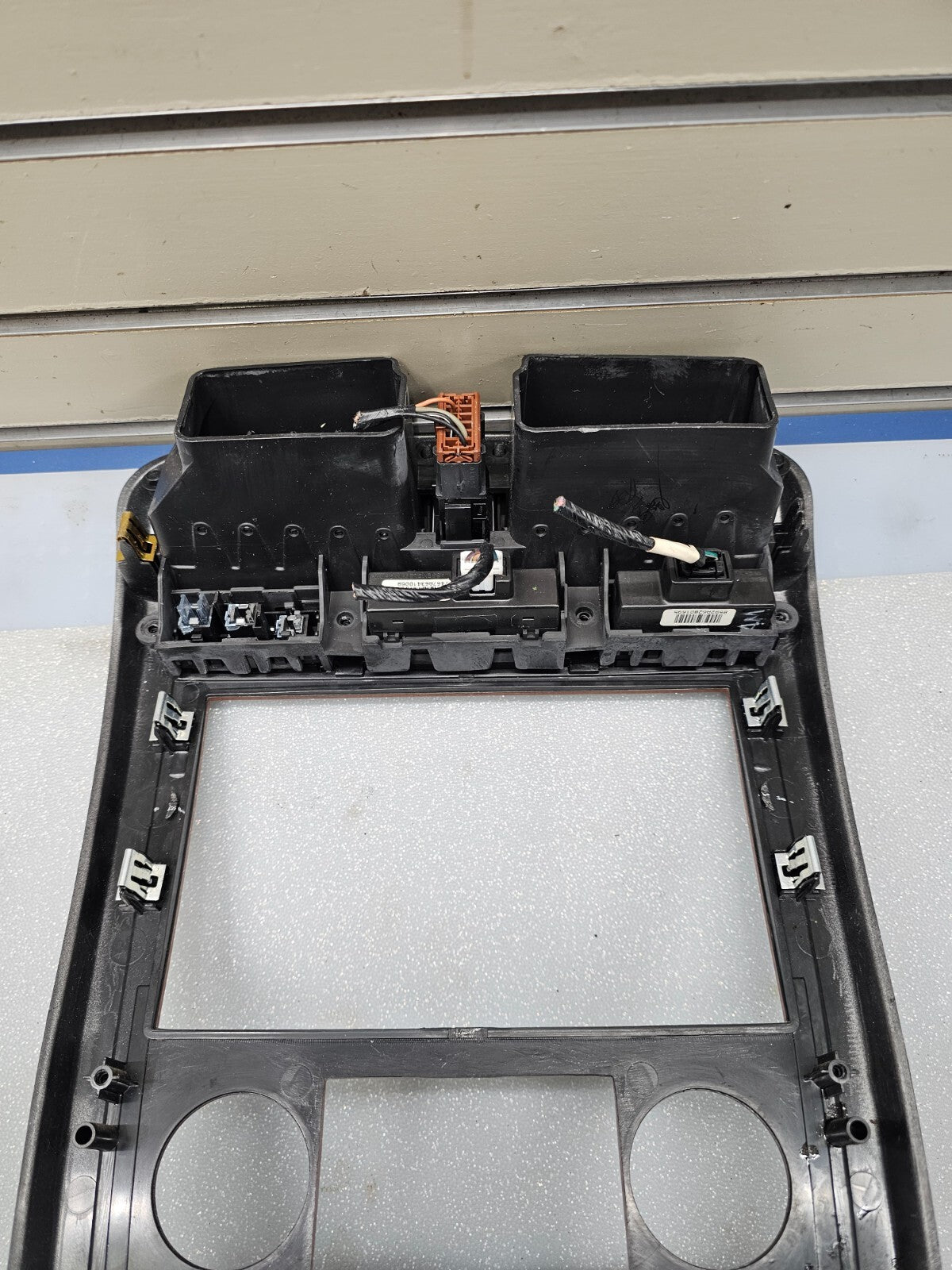 07-09 Equinox Center Dash Radio Climate Stereo Bezel Trim Panel SILVER/WOOD B43