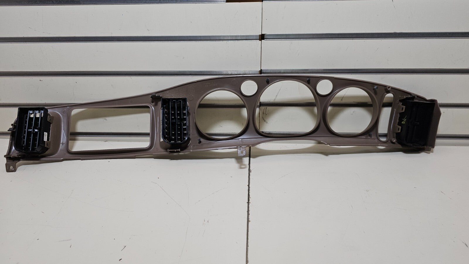 🔥00-05 BUICK LESABRE DASH SPEEDOMETER INSTRUIMENT CLUSTER BEZEL TRIM PANEL TAN