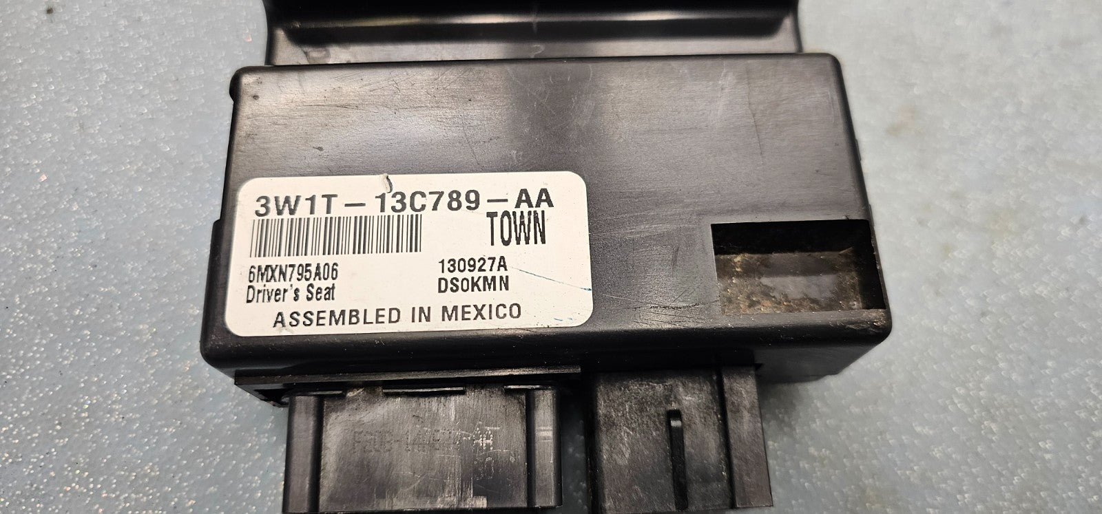 🔥03-11 LINCOLN TOWN CAR DASH Left Driver Seat Memory Control Module