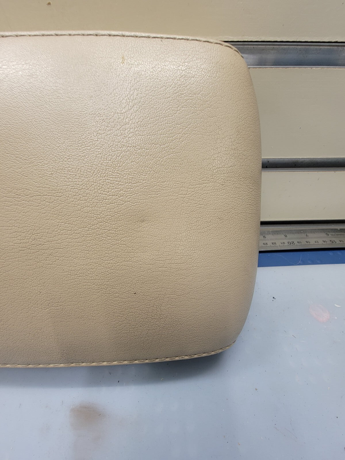 🔥2004-2006 Nissan Maxima Center Console Armrest Cover Lid Assembly TAN