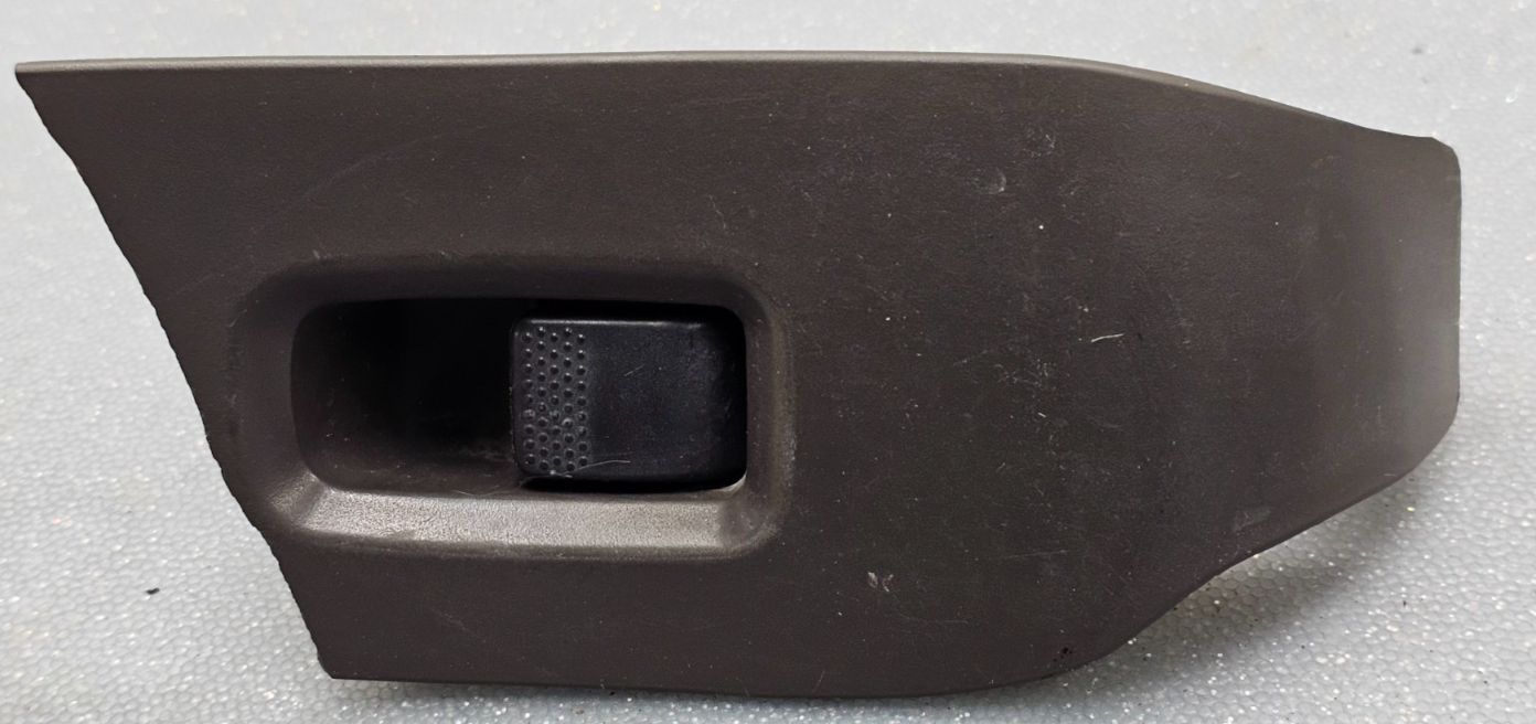 🔥00-04 Outback Legacy Front Right Passenger Side Window Control Switch Black