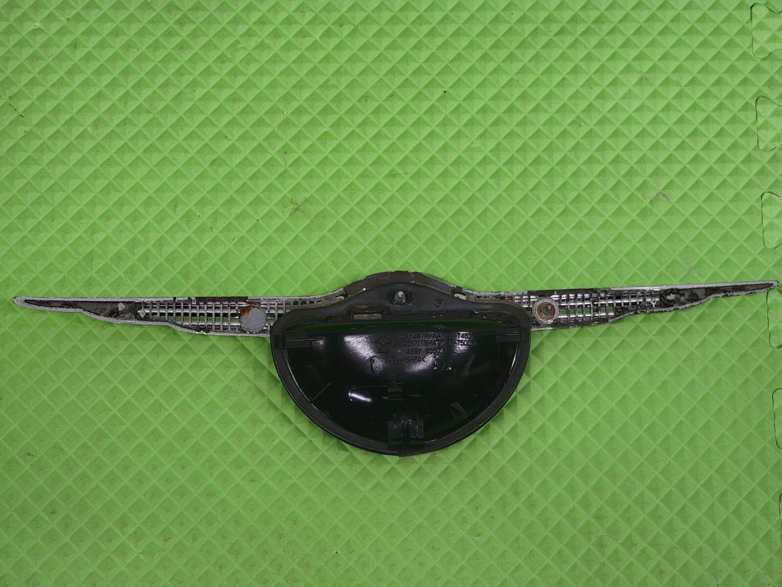 🔥 06-10 PT Cruiser Electric Hatch Liftgate Trunk Release Handle Emblem BLACK