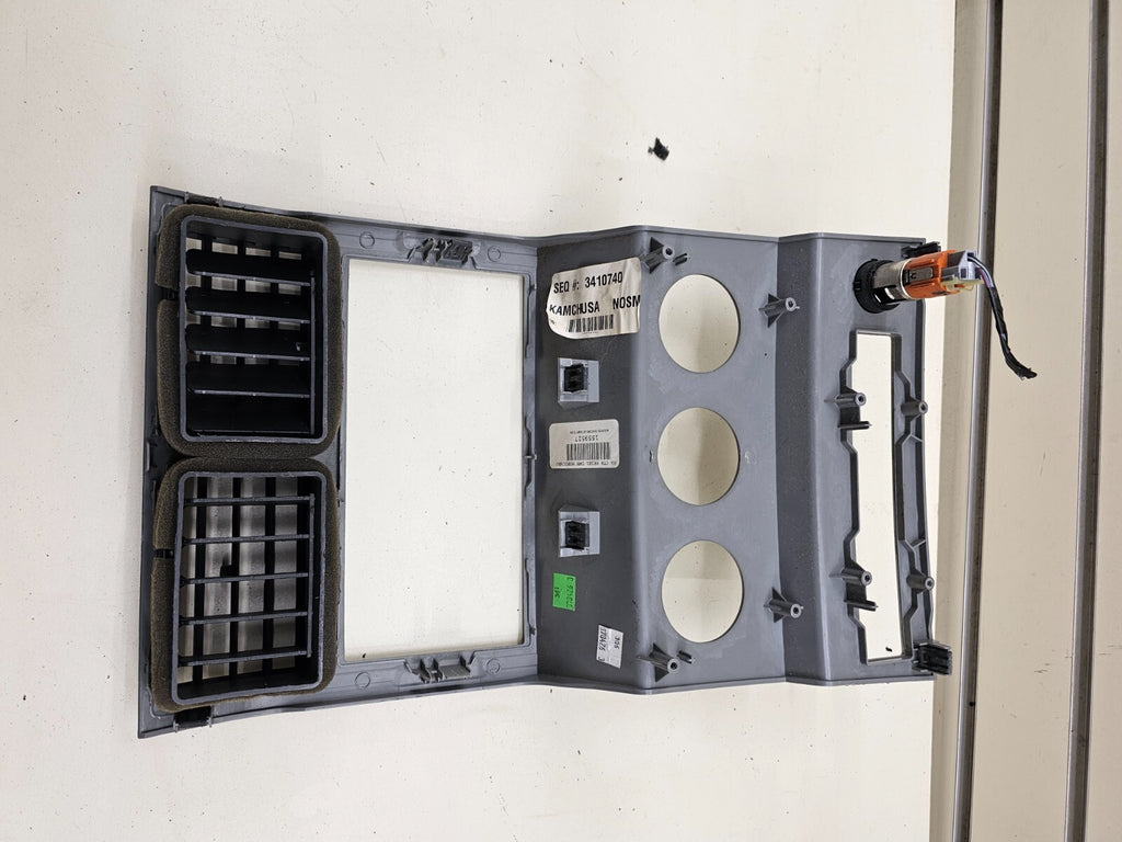 🔥07-12 Dodge Nitro Center Dash Radio Trim Panel Surround Bezel Assembly Silver