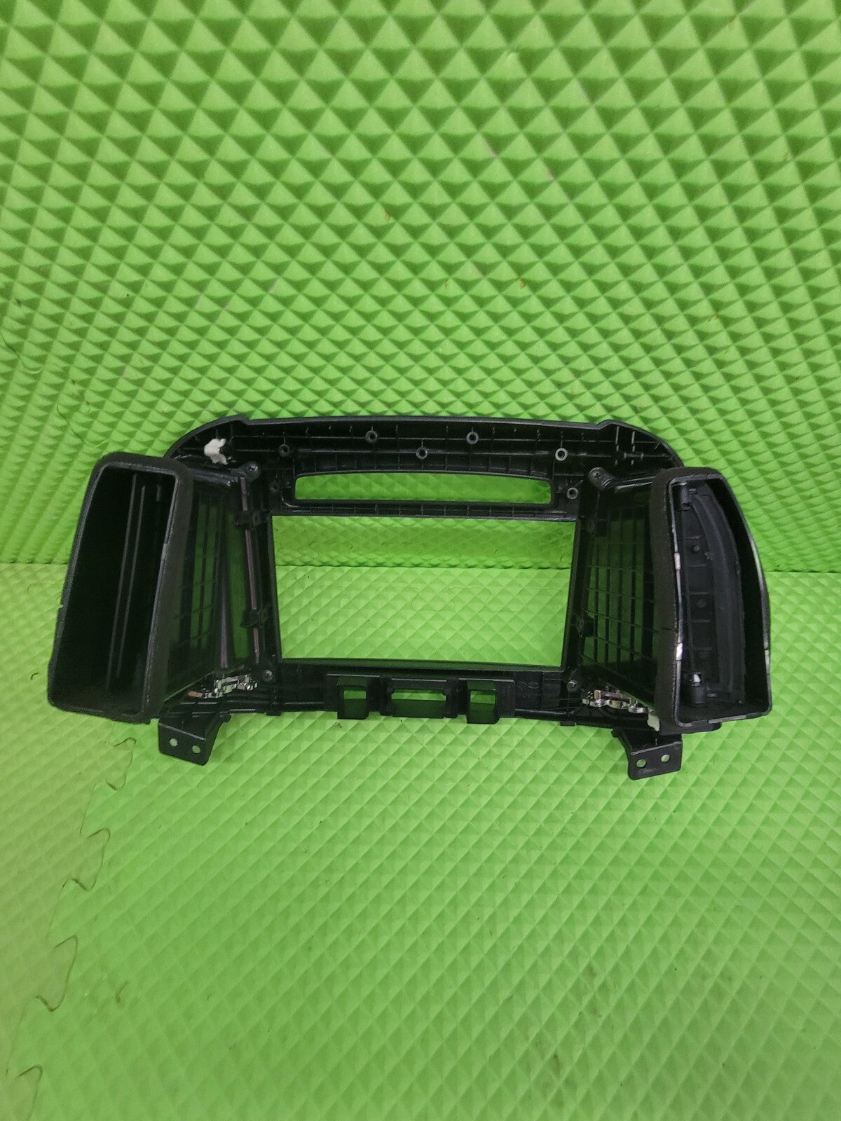 🔥 2010-2012 Hyundai Santa Fe Radio Climate Dash Trim Bezel OEM 42 B53
