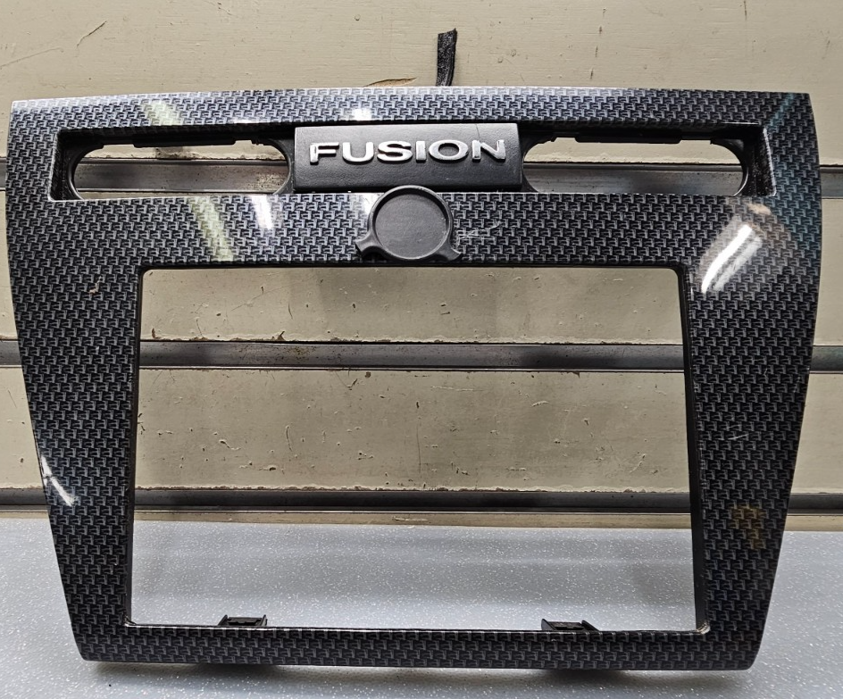 🔥06-09 Fusion Milan Center Dash Trim Panel FM Radio Stereo Bezel Carbon Black