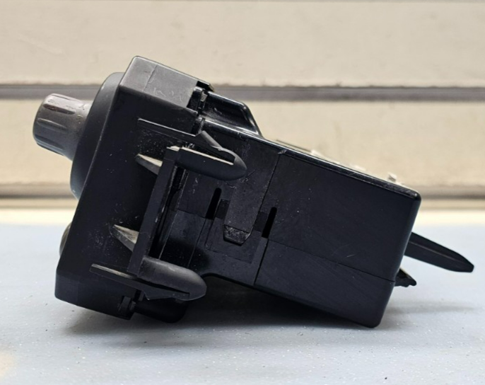 🔥 00-04 Pontiac Bonneville AC TEMPERATURE CLIMATE CONTROL HEATER  OEM BLACK