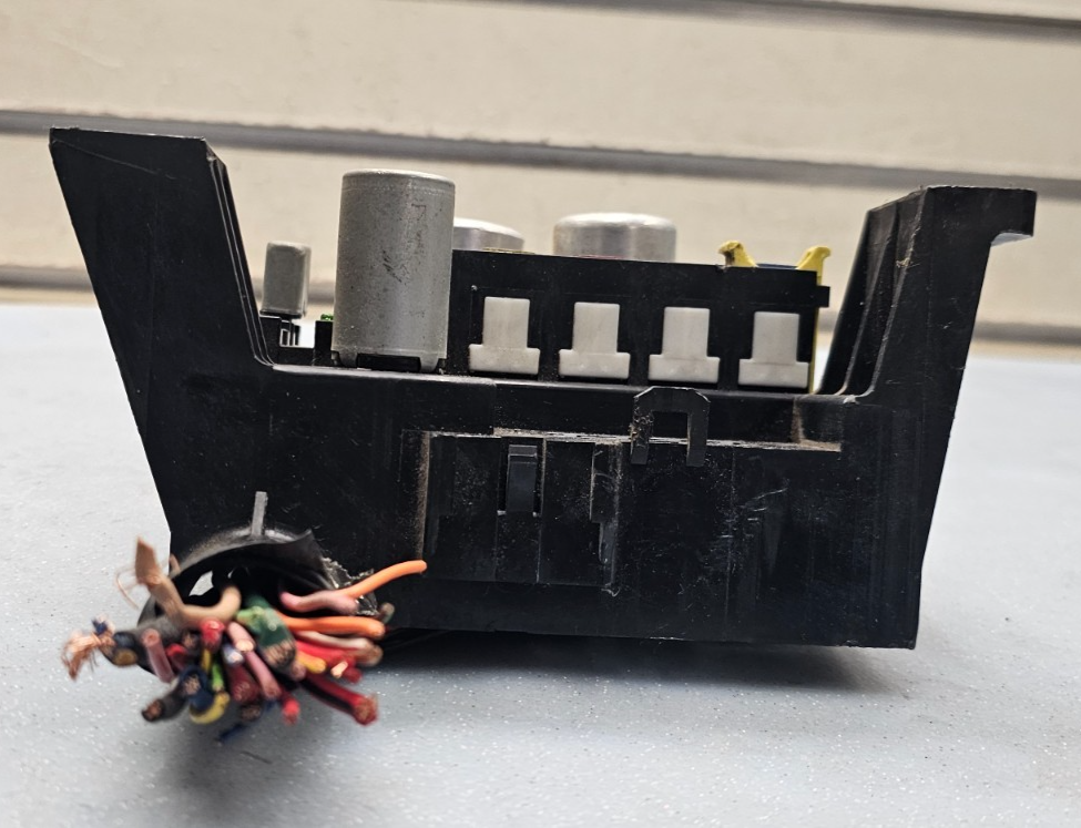 94-97 Dodge Ram Fuse Box Power Body Control Module Relay Under Dash Junction Box