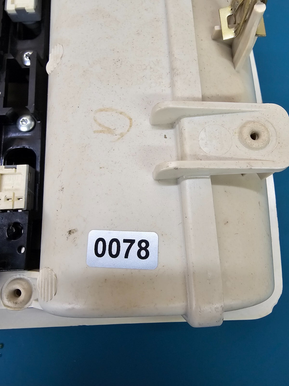 05-07 Dodge Charger 13-18 Challenger Overhead Console Dome Map Light Storage Tan