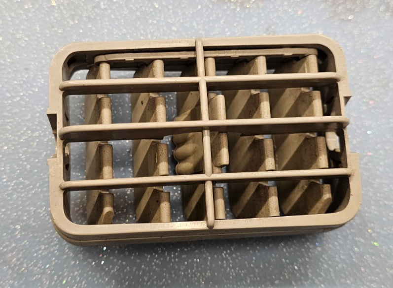 🔥99-06 Silverado Tahoe Dash Right Passenger Air Vent A/C AC HVAC Heater Tan