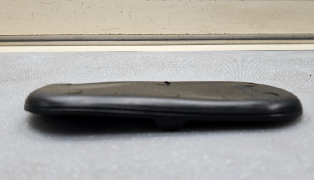 🔥03-07 TAHOE SILVERADO FRONT CENTER CONSOLE INSERT MAT LINER RUBBER BLACK