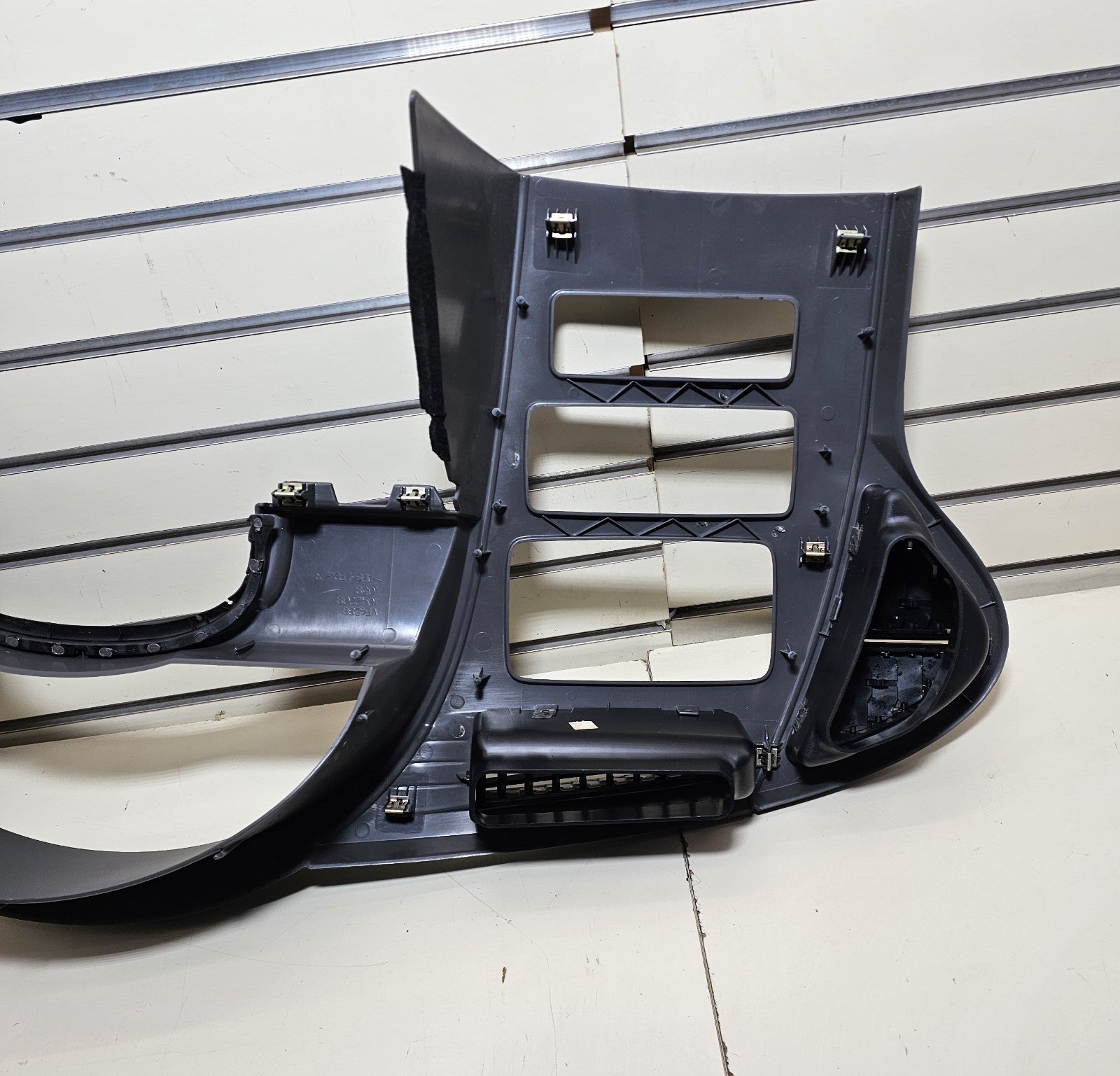 🔥05-07 Rendezvous Center Dash Instrument Cluster Speedometer Radio Bezel Black
