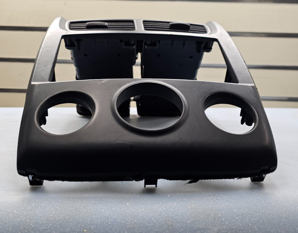 🔥05-09 KIA SPORTAGE CENTER DASH RADIO BEZEL TRIM CLIMATE CONTROL OEM BLACK