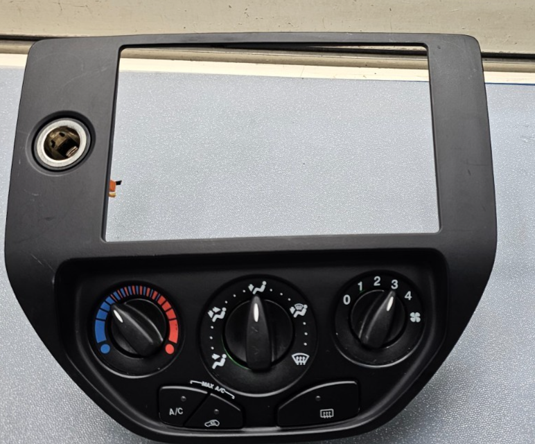 🔥05-07 FOCUS CENTER DASH RADIO STEREO CLIMATE CONTROL BEZEL TRIM PANEL BLACK