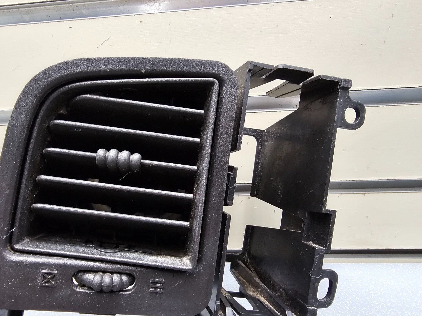 🔥99-06 Chevy Silverado Sierra Headlight Switch left Driver Air Vent black HS19