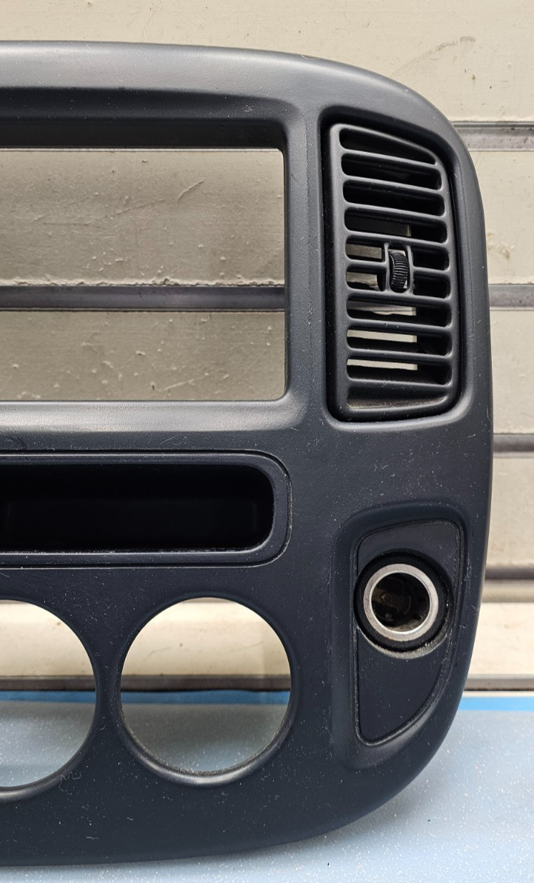 🔥2001-2007 FORD ESCAPE CENTER DASH RADIO A/C CLIMATE TRIM BEZEL BLACK OEM