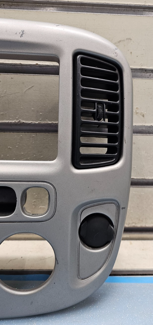 🔥01-07 FORD ESCAPE CENTER DASH RADIO A/C CLIMATE TRIM BEZEL SILVER OEM