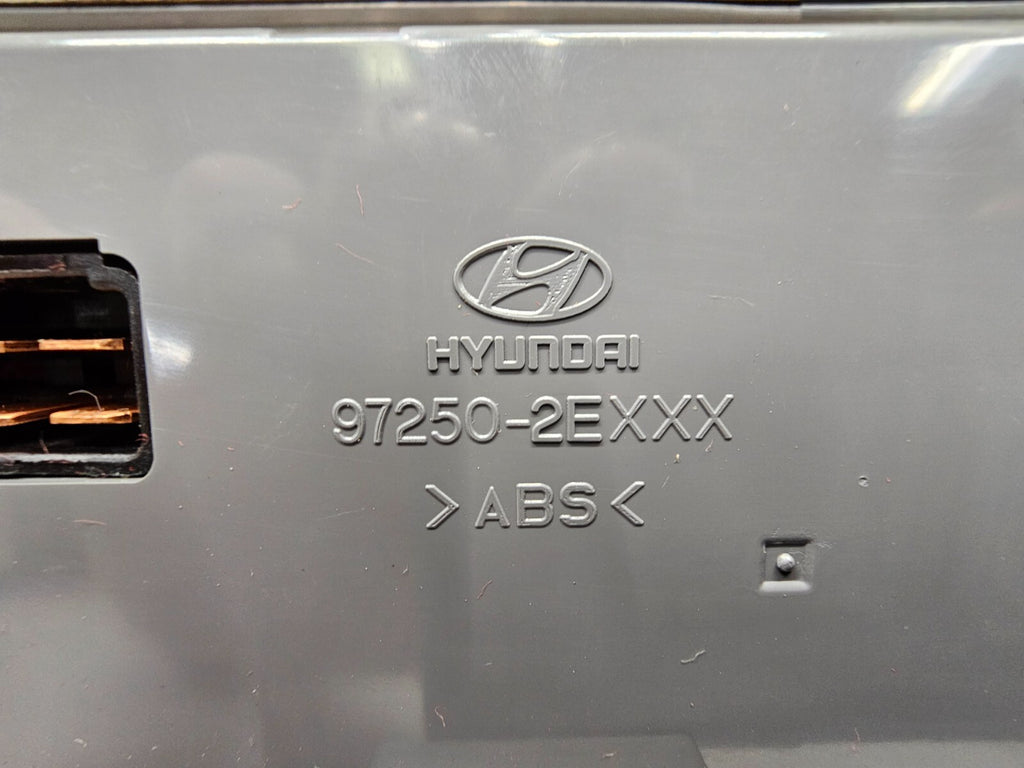 🔥05-09 Hyundai Tucson A/C Heater Dash Temperature Climate Control Switch Panel