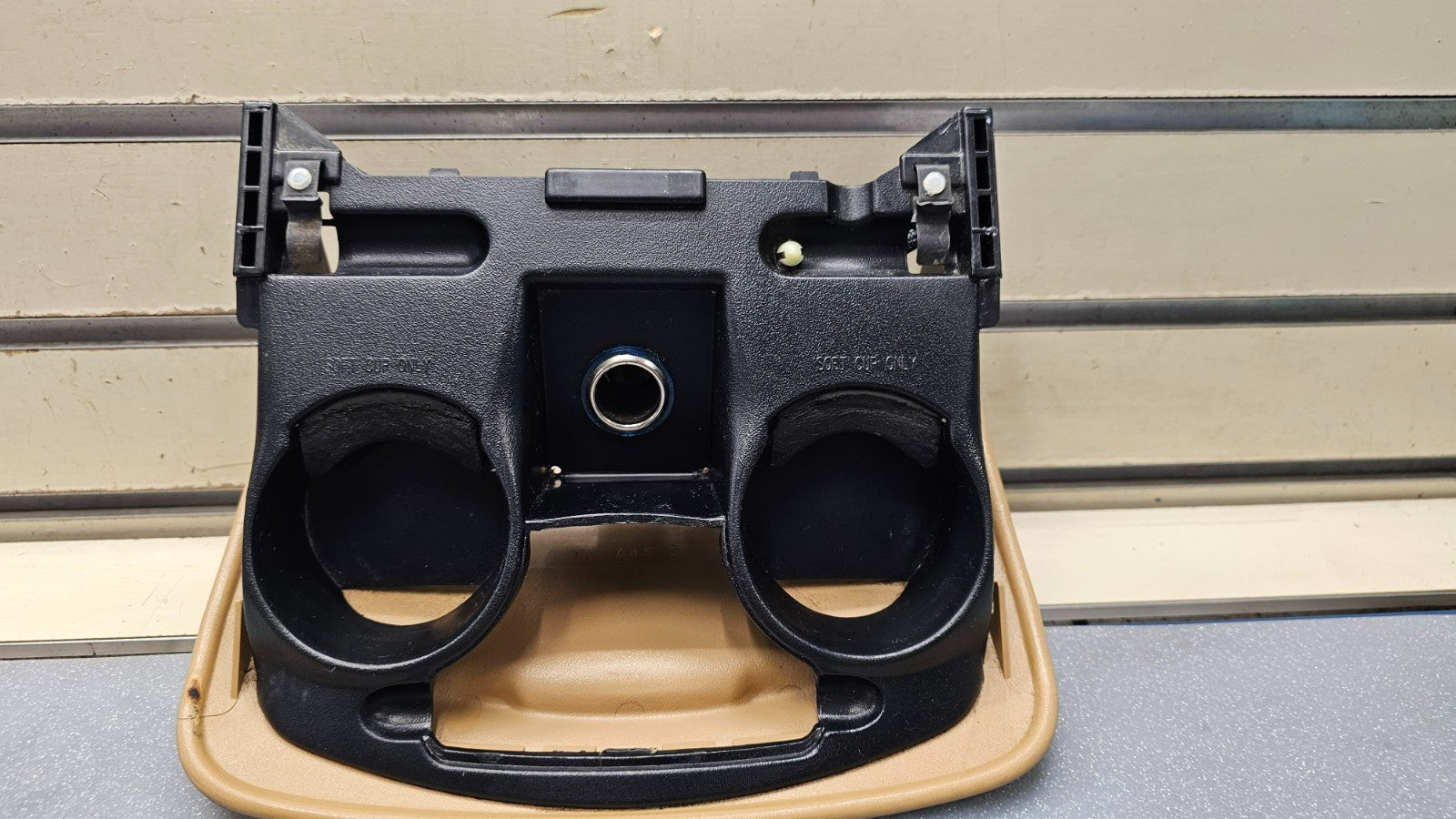 🔥98-02 Ford Crown Victoria Lincoln town car DASH CUP HOLDER ASHTRAY OEM  TAN