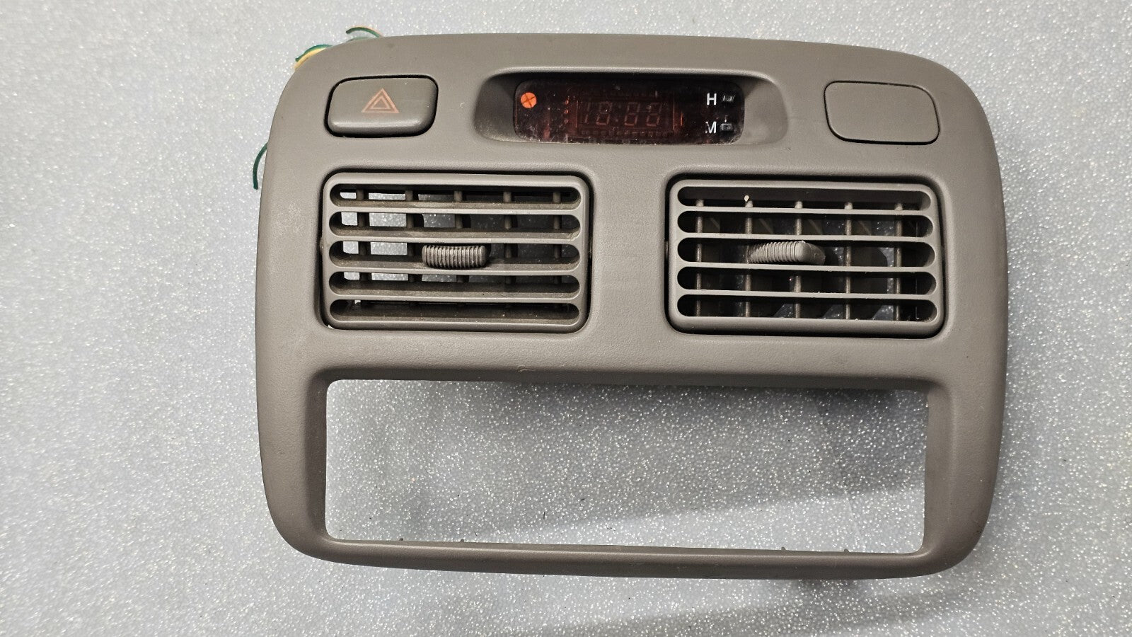 🔥98-02Toyota Corolla Center Dash Radio Stereo Display Bezel Trim Panel Gray B34