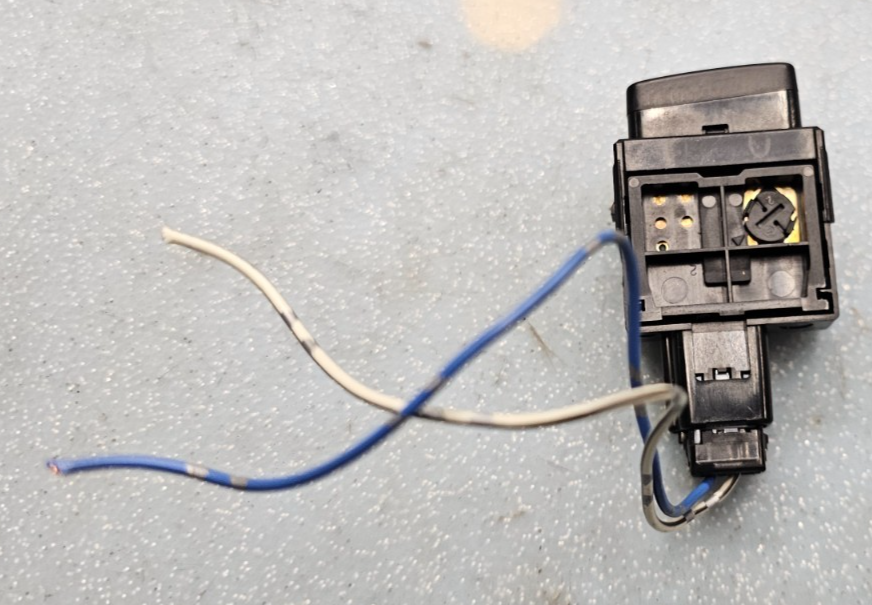 🔥03-08  Toyota Matrix Pontiac Vibe Rear Trunk Door Glass Switch OEM