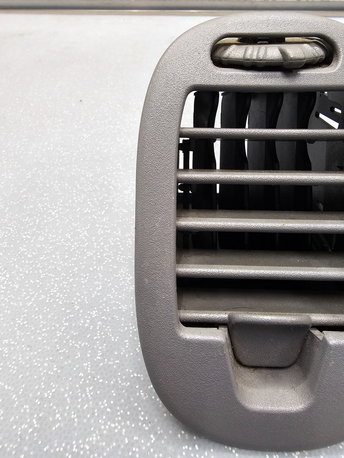 🔥04-07 Malibu Dash A/C Conditioner Heater Filter Air Vent Right/left Gray OEM