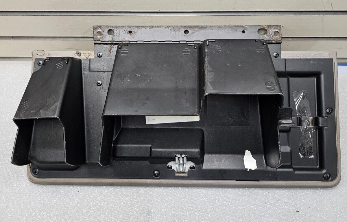 🔥99-06 Chevy SILVERADO SIERRA Dash GLOVE BOX Storage Compartment LIGHT GRAY G3