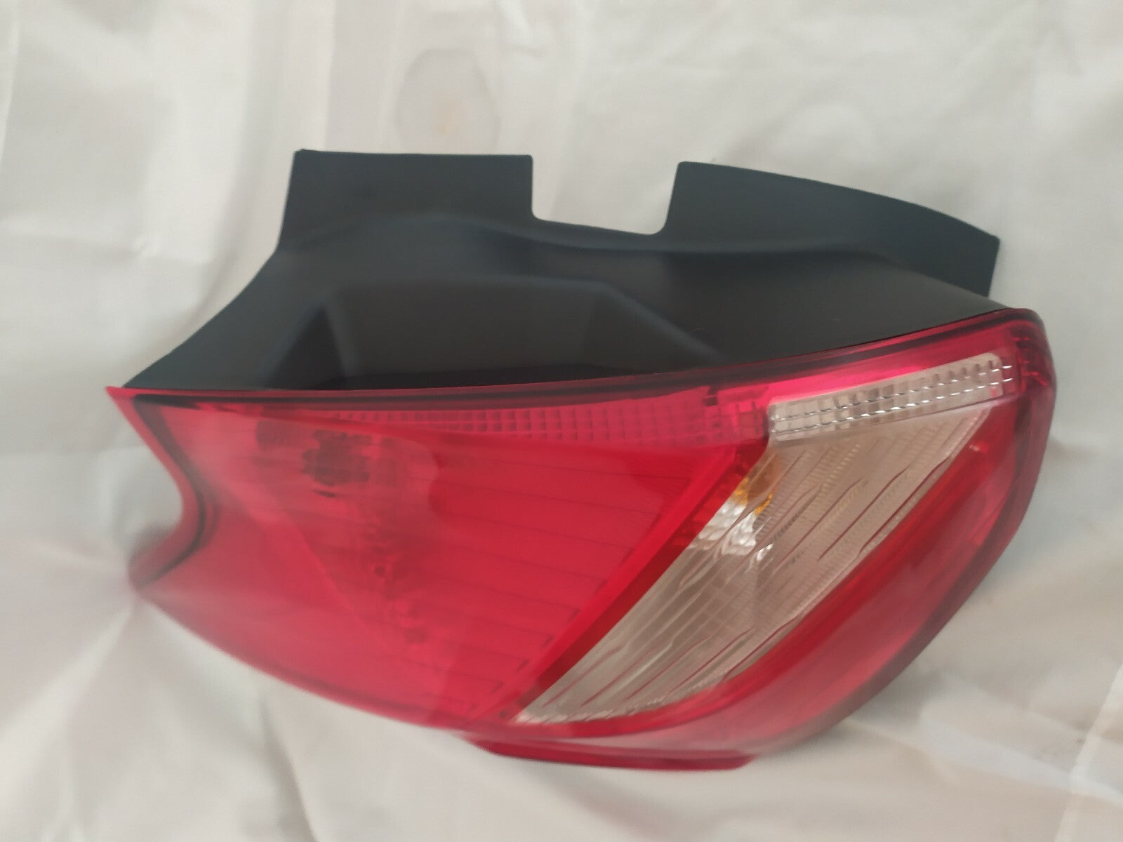 2012-2014 FORD FOCUS HATCHBACK TAILLIGHT Driver Rear RIGHT HALOGEN 12 13 14 OEM