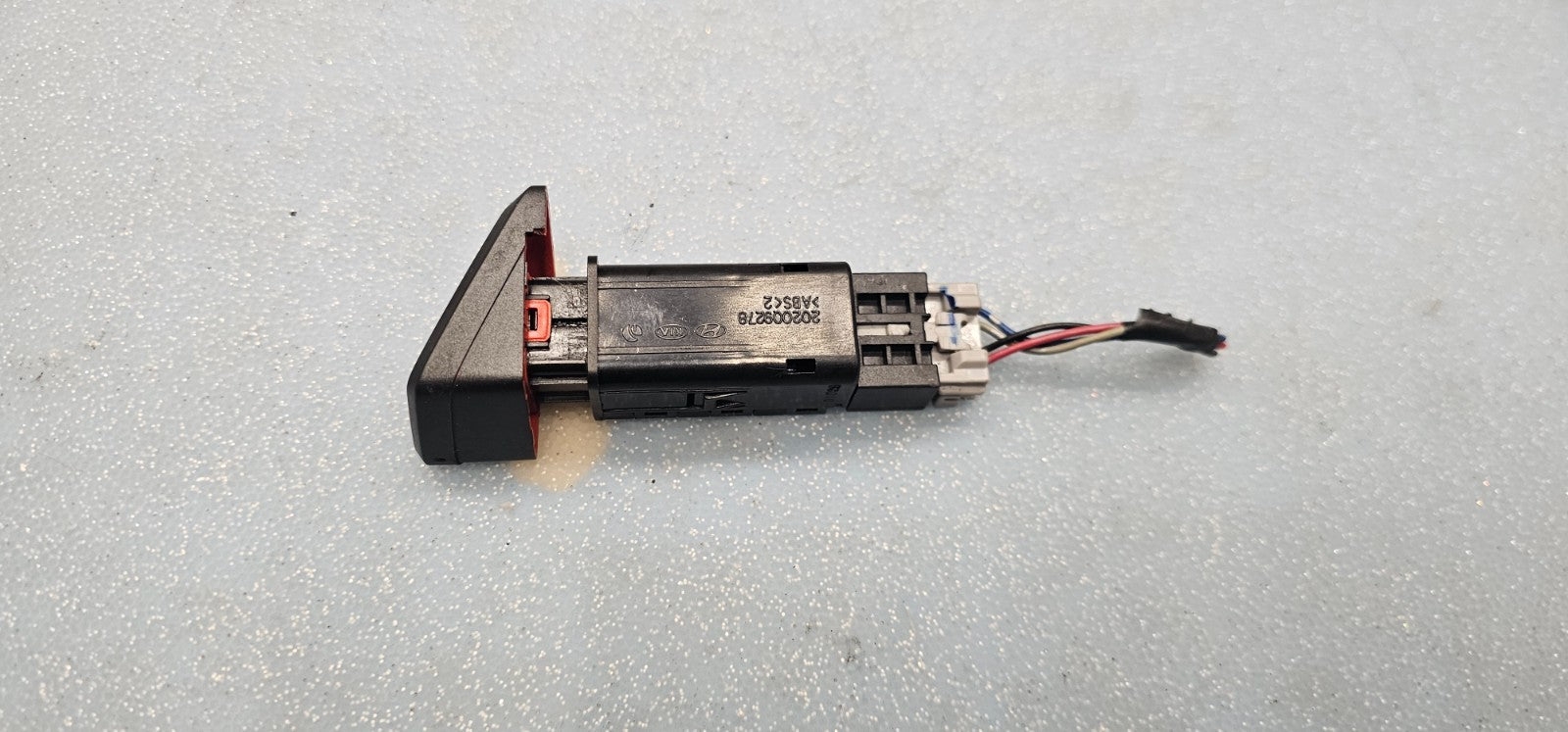 🔥11-14 HYUNDAI SONATA GLS HAZARD Emergency Flasher Switch Assembly Black OEM