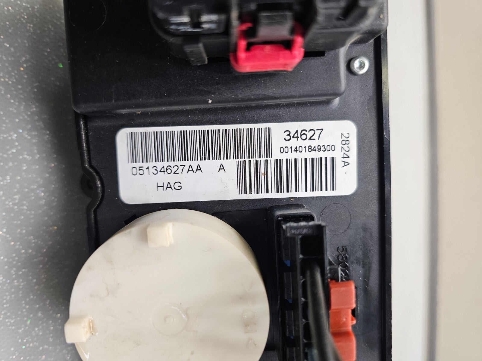 04-07 Dodge Caravan Town Country Dash AC Climate Temperature Heater Control OEM