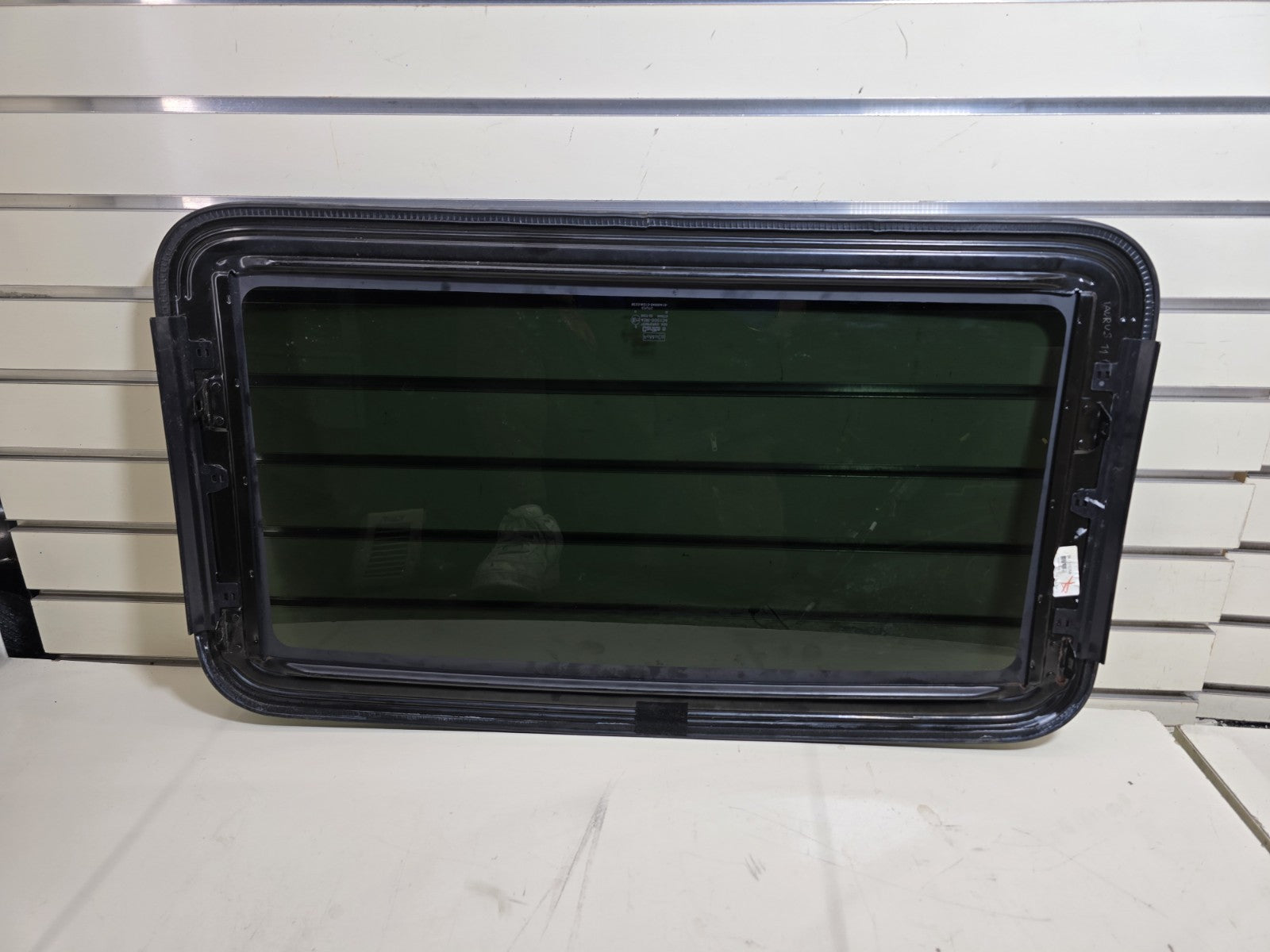 🔥10-19 Ford Taurus Upper Sun Roof Sunroof Window Glass OEM