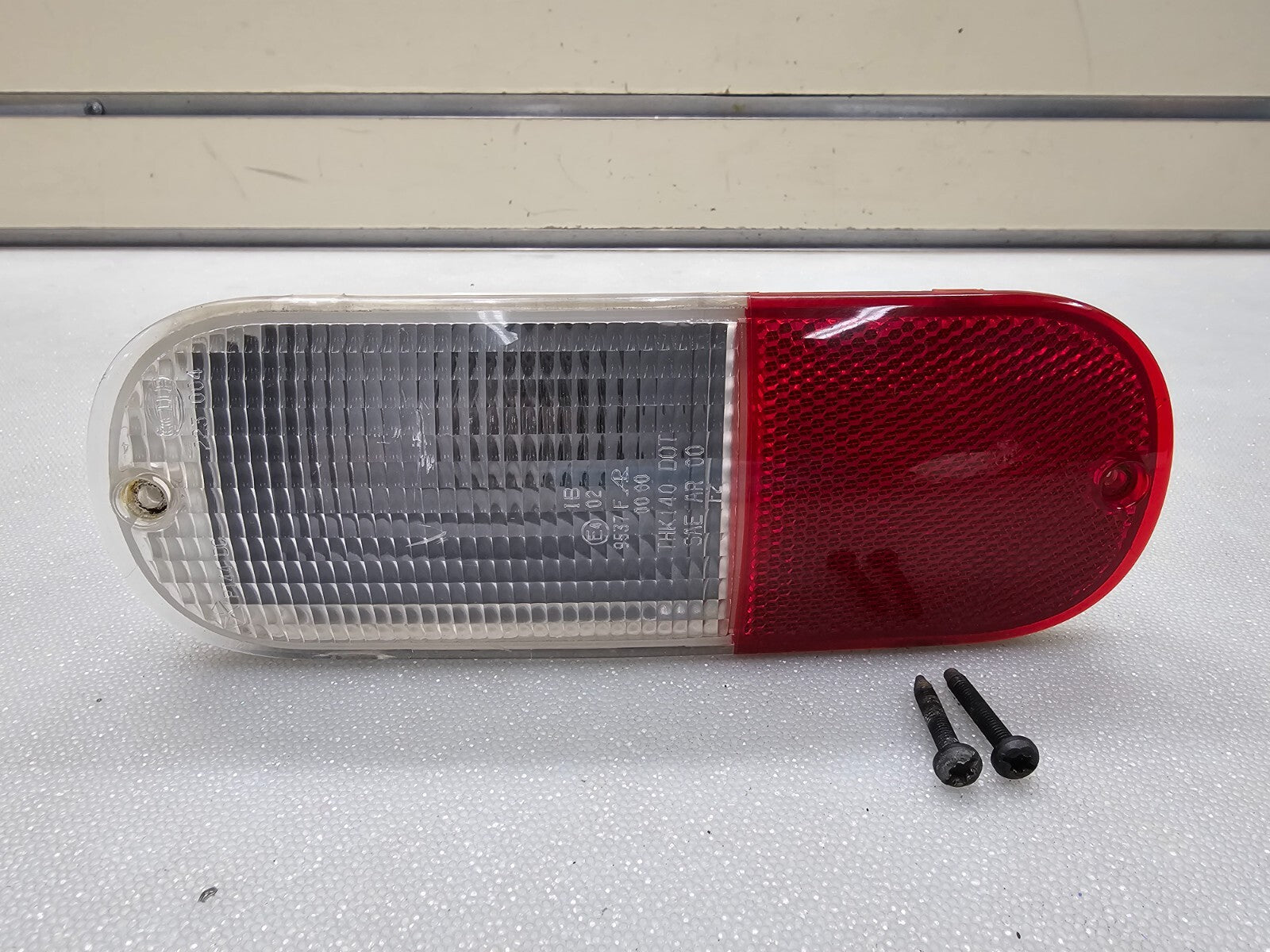 🔥01-05 Chrysler PT Cruiser Rear Right/Left Reverse Backup Light Lamp Assembly