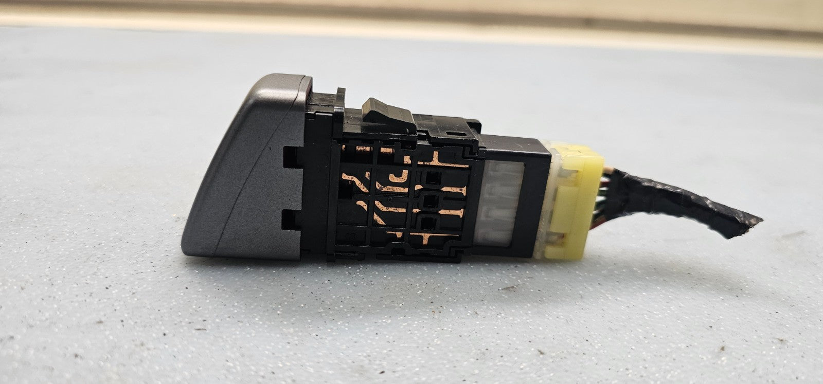 🔥03-08 Subaru Forester Emergency Light Hazard Switch Control Button Black OEM