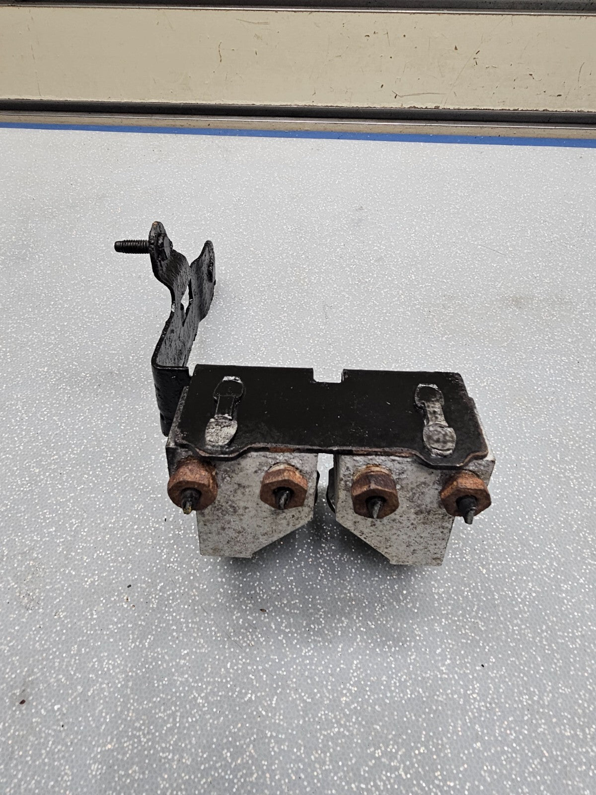 🔥2005-2007 Chevrolet Malibu Pressure Metering Proportioning VALVE Brake OEM
