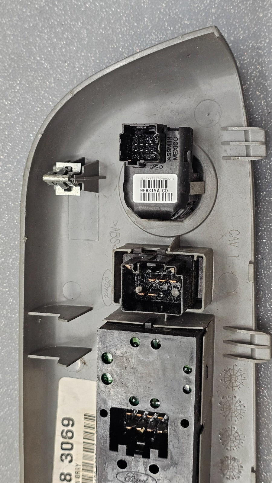 🔥04-08 Ford F150 Left Driver Master Door Window Power Switch Control Gray WS24