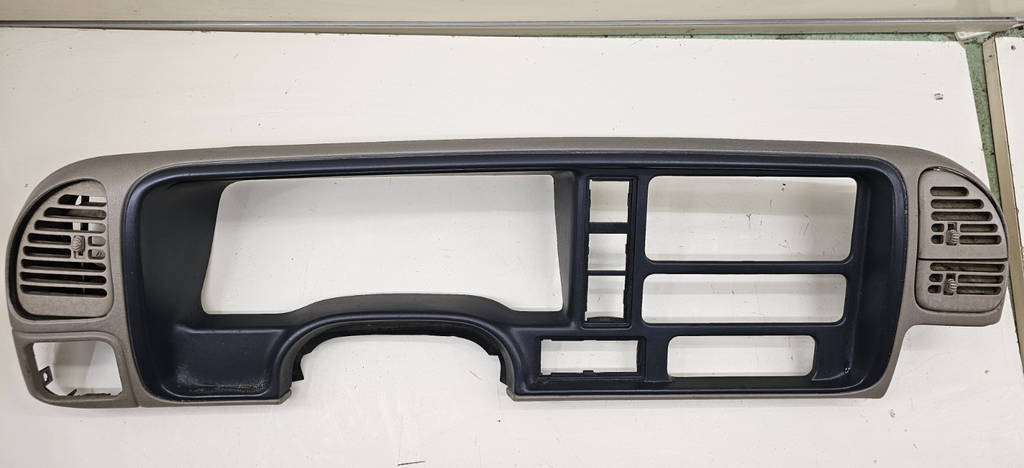 🔥95-99 Chevy GMC C/K Instrument Cluster Speedometer Dash Bezel BLACK/TAN C3
