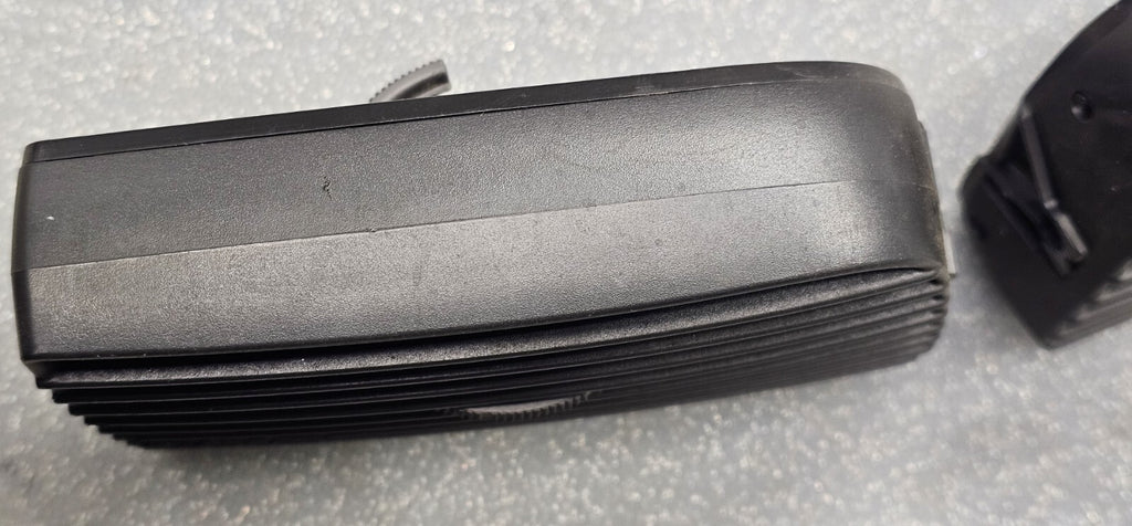 02-05 Dodge RAM CENTER DASH LEFT/RIGHT Heater Air Vents Filter Conditioner Pair