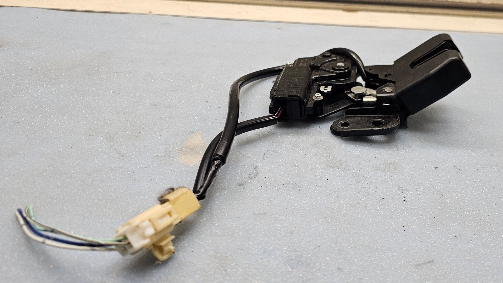 🔥2005-2010 Scion TC Rear Trunk Latch Lock Actuator Lift Gate Tailgate Hatch OEM