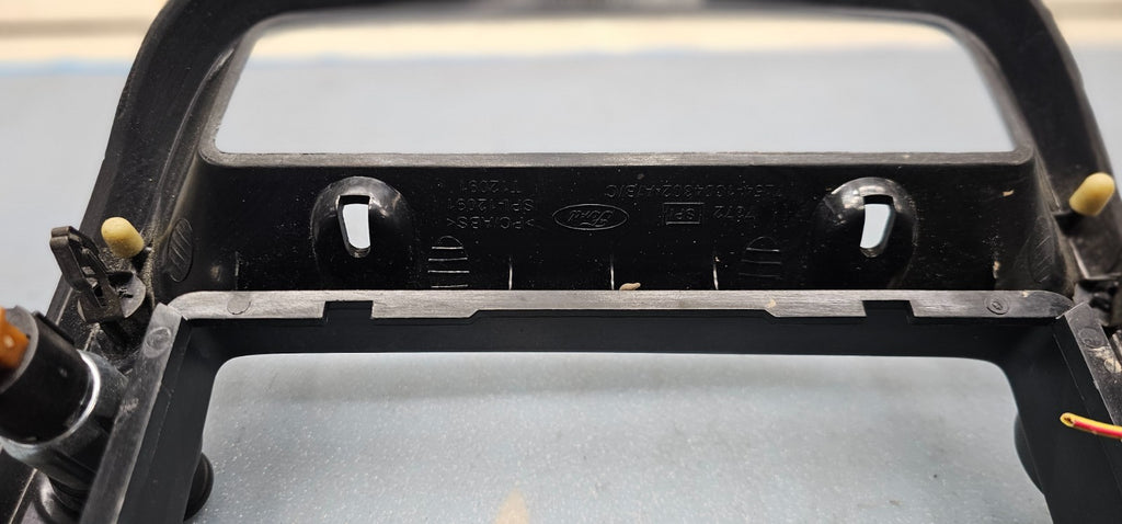 95-10 Ranger Explorer Center Dash Radio Stereo Display Bezel Trim Panel BLACK B2