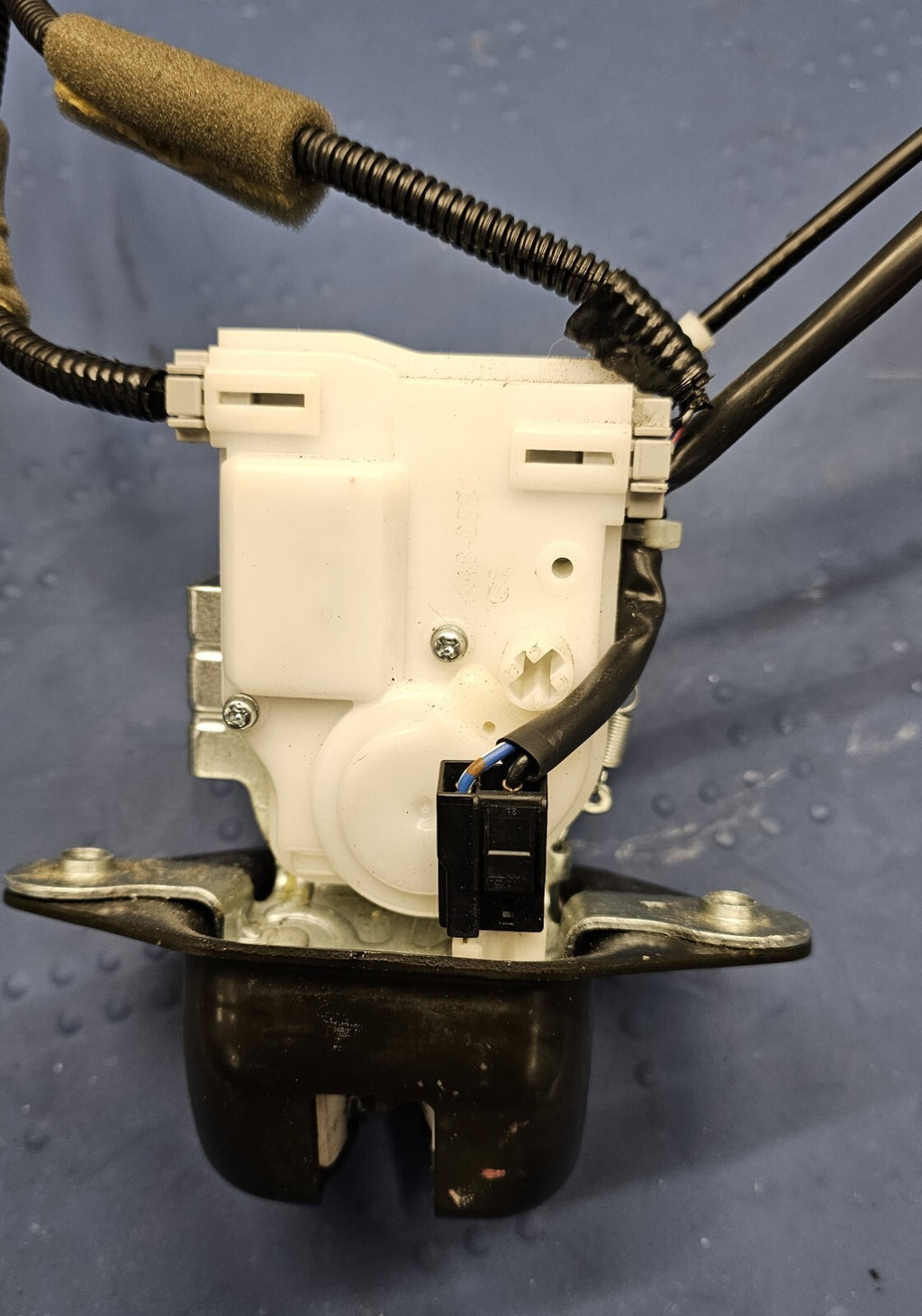 🔥2005-2010 Honda Odyssey  Trunk Latch Tailgate Lock Actuator OEM