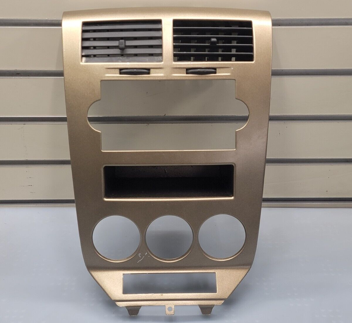 🔥07-09 Dodge CALIBER Dash Radio Center BEZEL Climate Dash Trim Vents golden B15