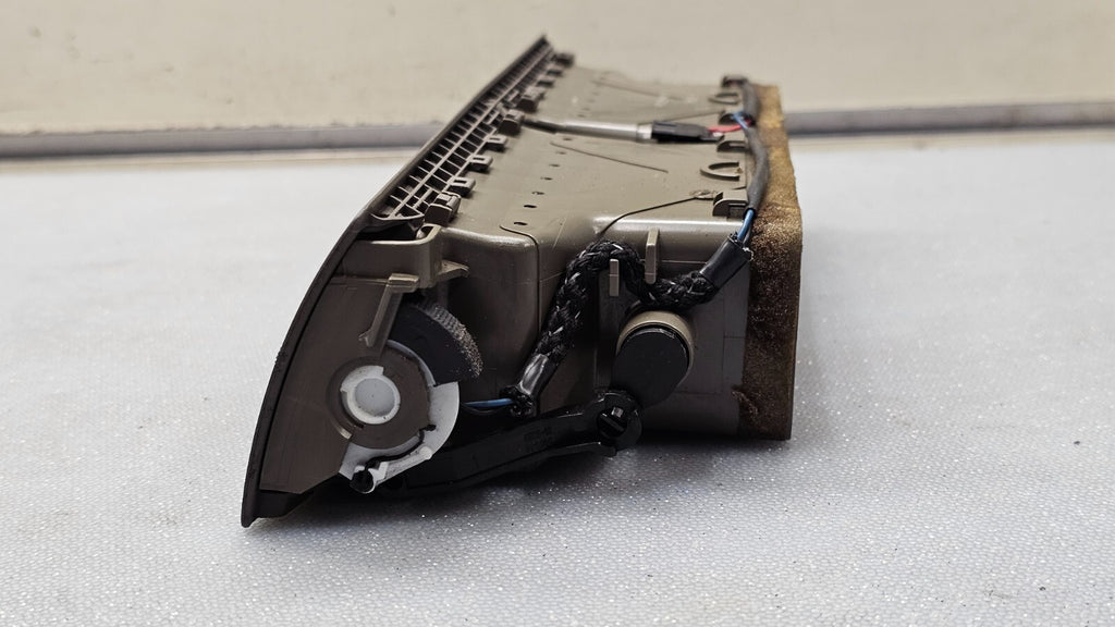 🔥02-08 Audi A4 S4 AVANT QUATRO CENTER DASH AIR VENT Heater Conditioning Tan