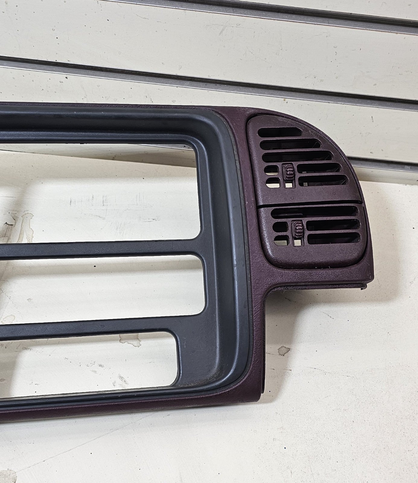 95-99 CHEVY GMC TRUCK CK Instrument Cluster Gauge Speedo Dash Panel Bezel RED C3
