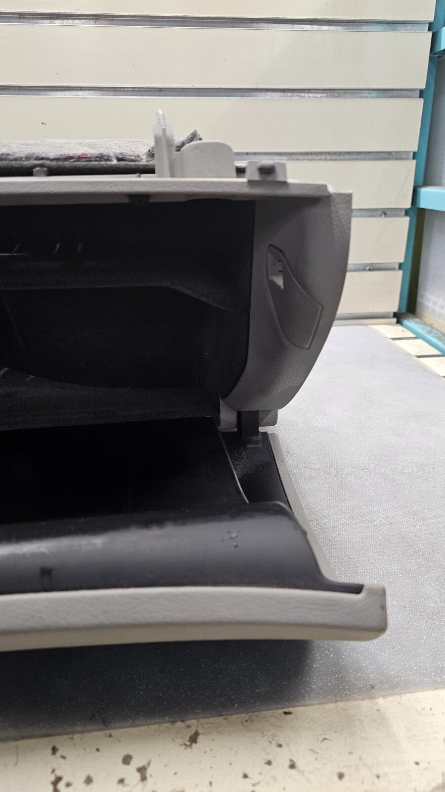 🔥02-08 Audi B6 B7 A4 S4 RS4 Glove Box Lid Storage Compartment Assembly Gray OEM
