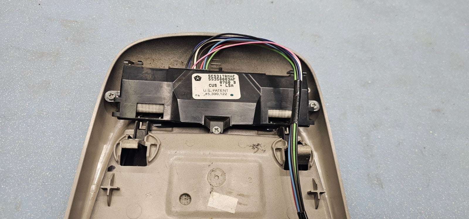 🔥98-01 Dodge Ram Overhead Console Storage Dome Map Light Lamp Assembly Black