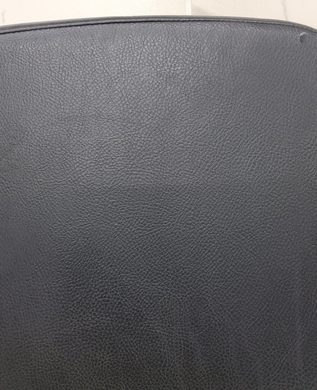 02-08 Dodge RAM Center Console Jump Seat ARMREST Cover Lid Leather Dark Gray JS7